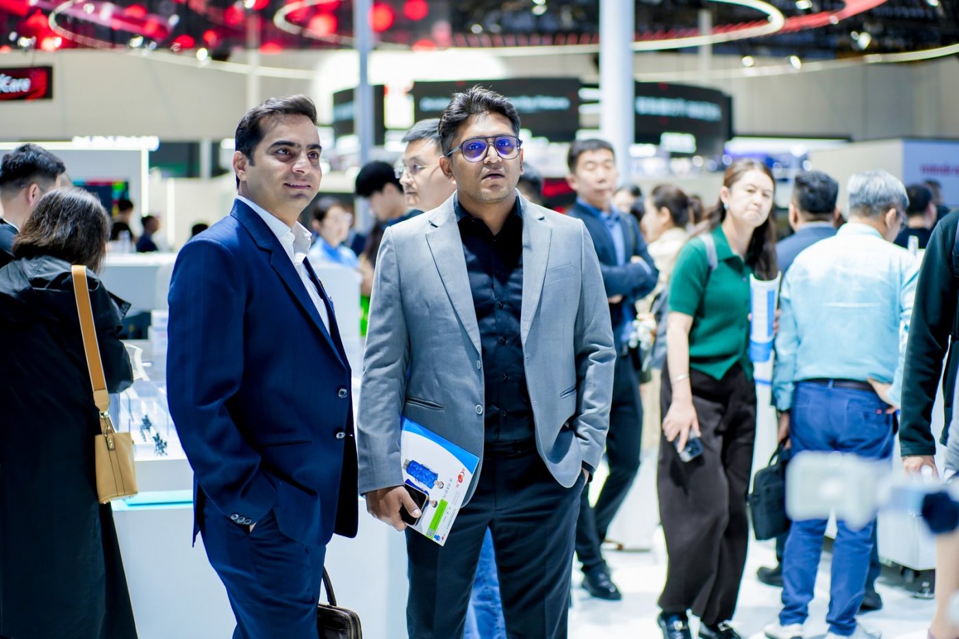 DSC09869.jpgtplv 9lv23dm2t1 resize animforce v1 1600 3000 gif